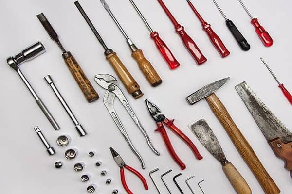 Hand Tools That You Need in Your Tool Box