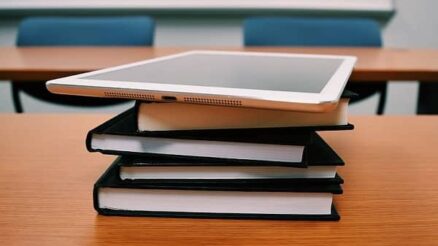 Impacts of Modern Technology On College Education