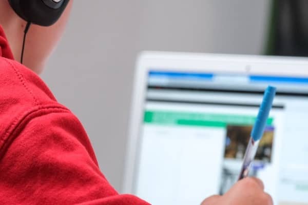 Why You Should Use SaaS LMS – Six Amazing Benefits